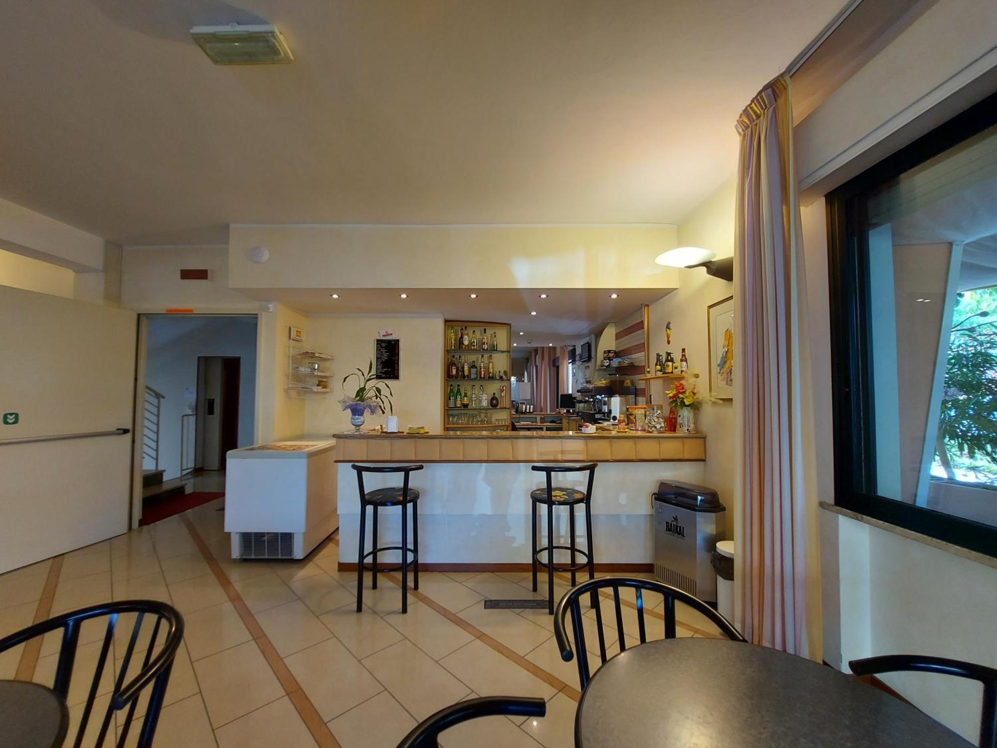 Joli Hotel 3*
